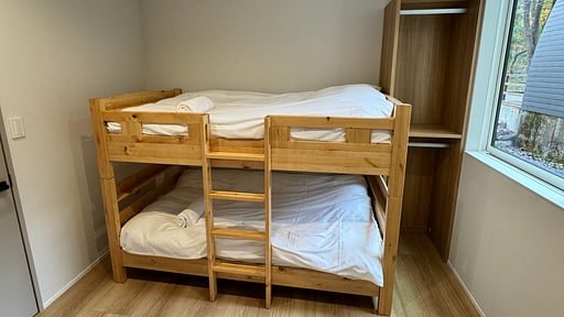 Everglow Chalet Bedroom 3