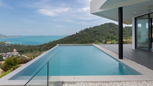 Faa Sang at Verano Residence Swimming pool