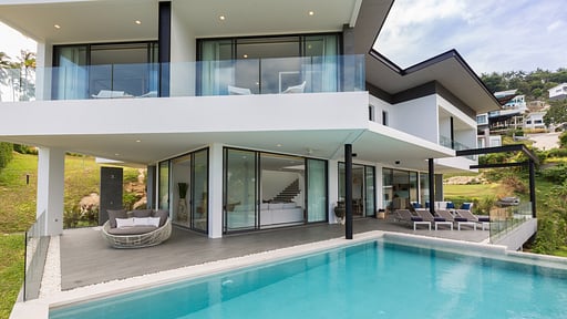 Faa Sang at Verano Residence Swimming pool