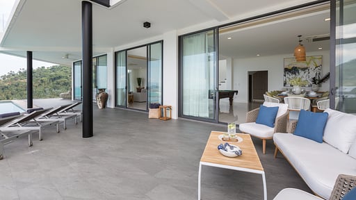 Faa Sang at Verano Residence Terrace/Veranda