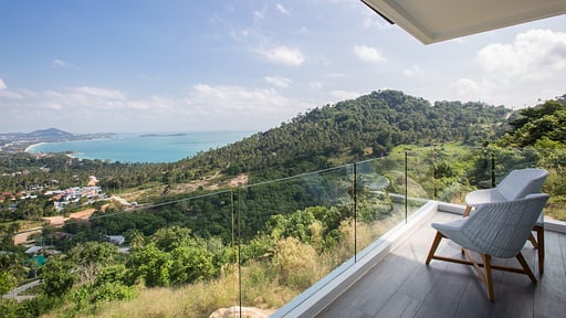 Faa Sang at Verano Residence Terrace/Veranda