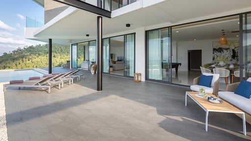 Faa Sang at Verano Residence Terrace/Veranda