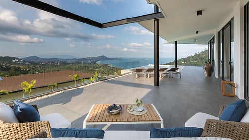 Faa Sang at Verano Residence Terrace/Veranda