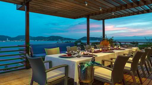 Villa Fah Sai Обеденная зона