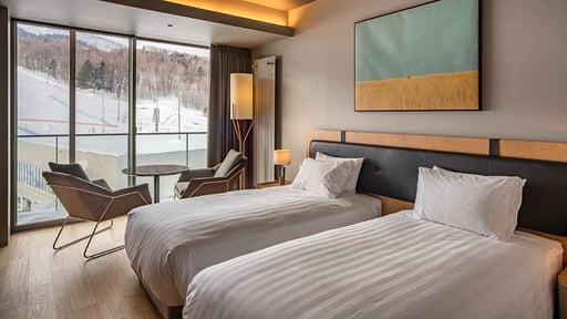 Fenix Furano Deluxe Apartment Bedroom 2