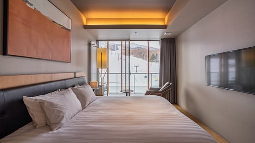 Fenix Furano Penthouse Suite Bedroom 1