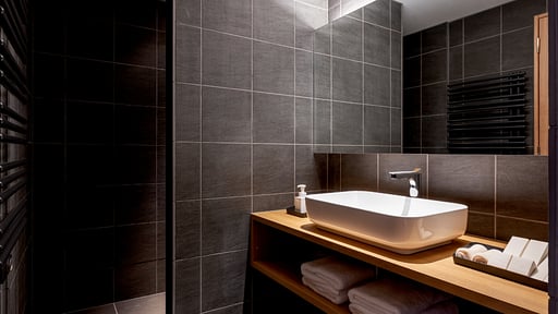 Fenix Furano Penthouse Suite Bedroom 1