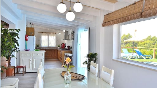 Villa Can Butxaquí Dining area