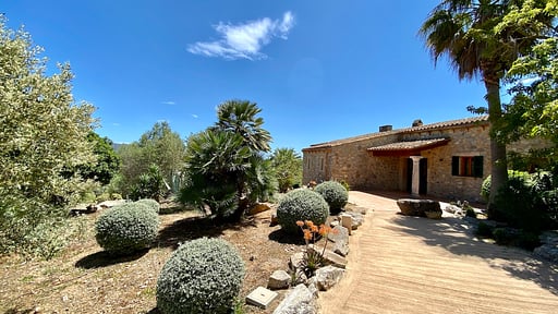 Finca Aderu Parking areas