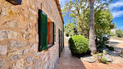 Finca Aderu Parking areas