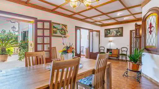 Finca Ca Na Sota Обеденная зона