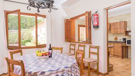 Finca Cala Dor Dining area