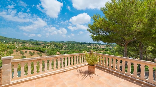 Finca Cala Dor Terrace/Veranda