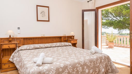 Finca Cala Dor Bedroom 1