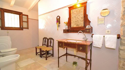 Finca Can Blanc Schlafzimmer 1