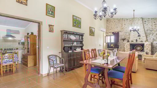 Finca Can Calistro Обеденная зона