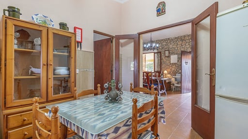 Finca Can Calistro Обеденная зона