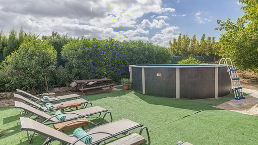 Finca Can Calistro Бассейн