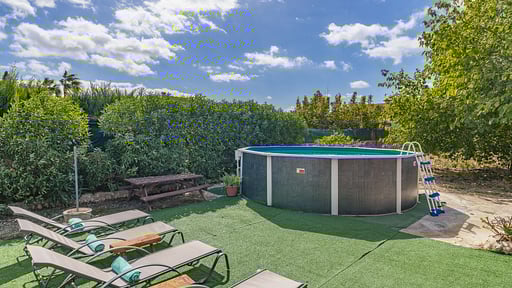 Finca Can Calistro Бассейн