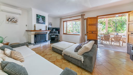 Finca Can Lluc Гостиная 1