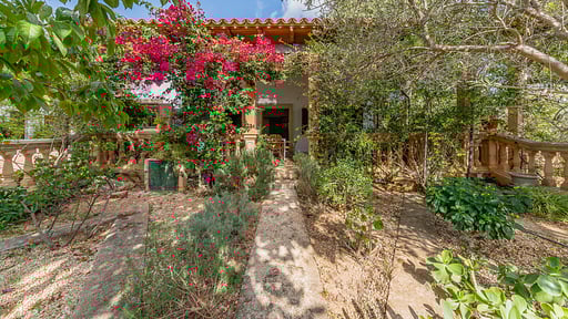 Finca Can Lluc Сад