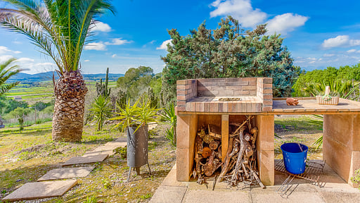 Finca Can Tomeu Surroundings