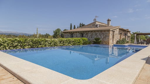 Finca Es Moya des Pins Бассейн