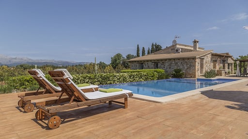 Finca Es Moya des Pins Бассейн