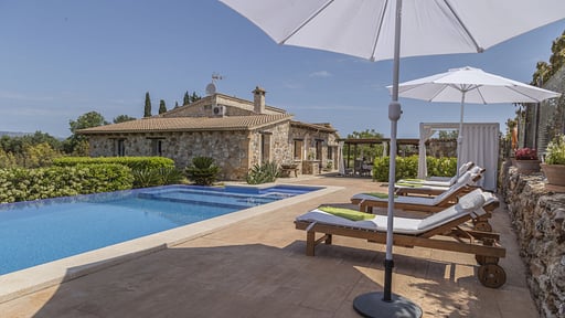 Finca Es Moya des Pins Бассейн