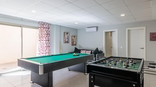 Finca Es Velora Billard