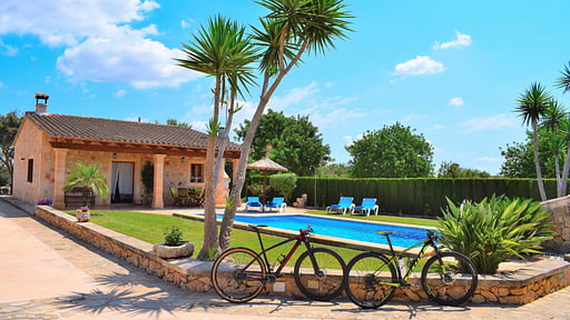 Finca Estret Бассейн