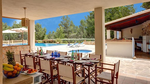 Finca Mila Zona de comedor