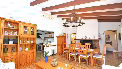 Villa Tramuntana Обеденная зона