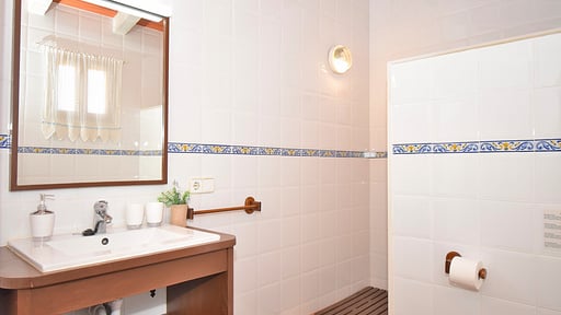 Finca Orvay Bedroom 1