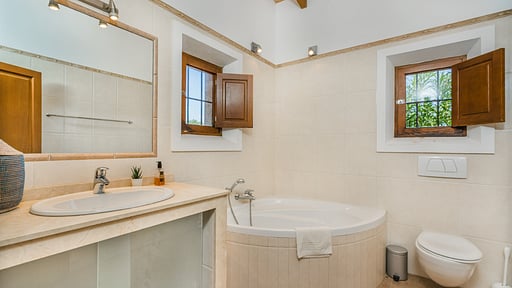 FINCA PUIG BLANC Bedroom 1