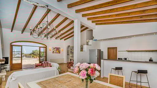 FINCA PUIG BLANC Dining area