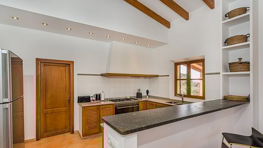 FINCA PUIG BLANC Kitchen