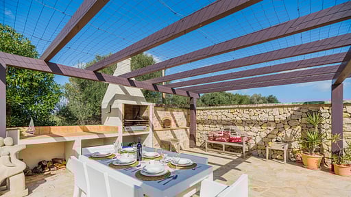 FINCA PUIG BLANC BBQ equipment