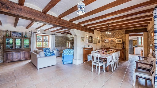 Finca Rafalet Dining area