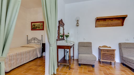 Finca Rustica Schlafzimmer 1