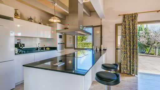 Finca S´Altra Casa Kitchen