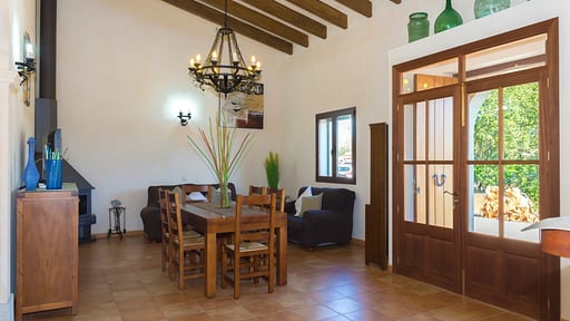 Finca Son Rossignol Dining area