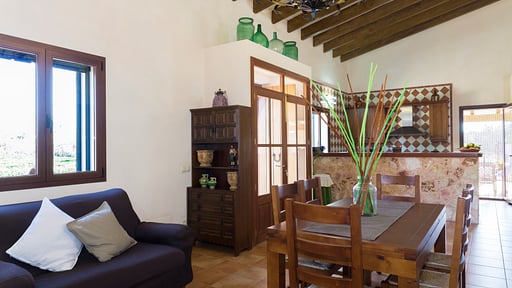 Finca Son Rossignol Dining area