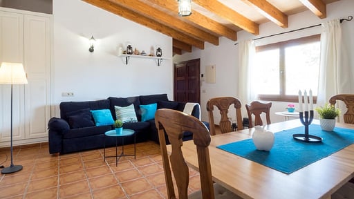 Finca Samantha Dining area