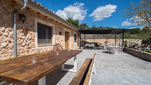 Finca Samantha Dining area