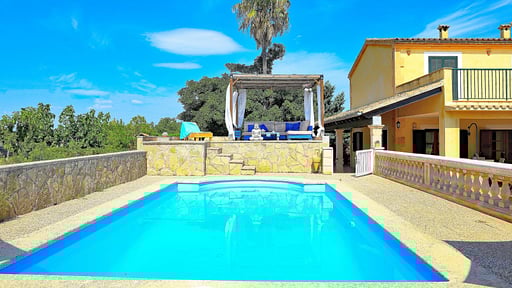 Finca Son Rossinyol Бассейн