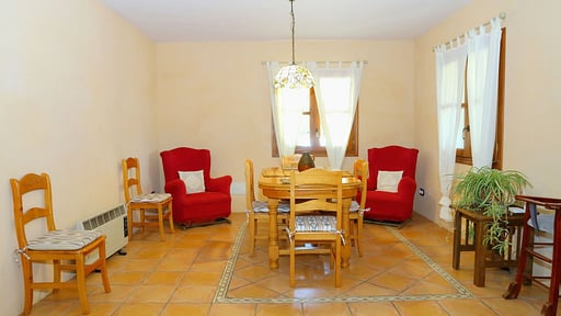 Finca Son Rossinyol Обеденная зона