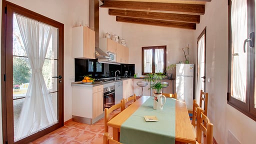 Finca S'Eriçal Dining area