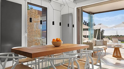 Finca Son Set Обеденная зона 2