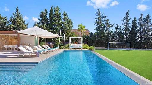 Finca Son Set Бассейн